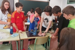 Taller-de-chapas-Susana-Balsalobre-Ayuda